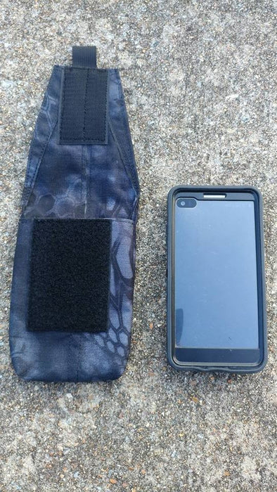 Large phone w/otterbox cover pouch